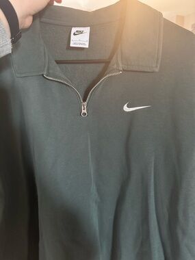 Nike Sportswear Phoenix Fleece Green Quarter-Zip Sweater with Swoosh